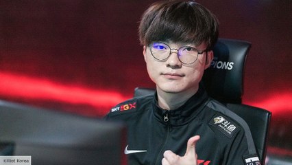 LoL: Faker garante quatro abates com jogada incrível de Akali com teleporte