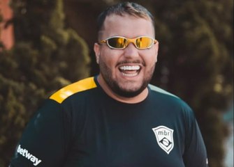 "Tem gente que ajudou no meu banimento e acha que eu não sabia", diz vSm