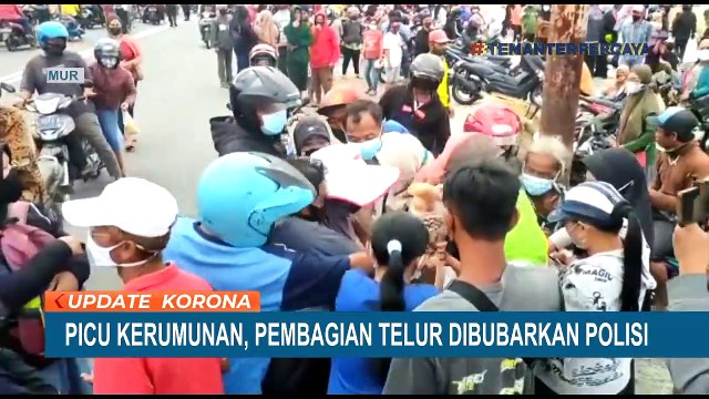 Aksi Bagi-bagi Telur di Blitar Picu Kerumunan dan Abai Protokol Kesehatan