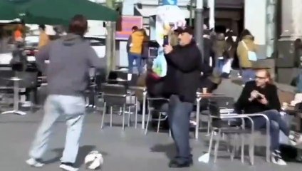 Cristiano ronaldo menyamar jadi pengemis