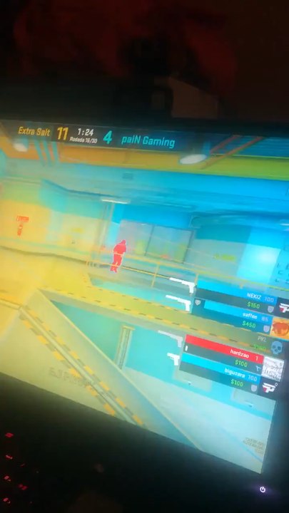 CSGO: La jugada que sorprendió a la comunidad con una mecánica olvidada que ahora tratan de imitar