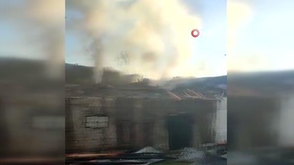 Erciş'te yanan ev kullanılamaz hale geldi