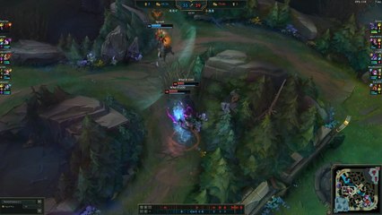 LoL: El fallo de un jugador confundiendo las teclas que acabó con un jugadón de lo más inteligente