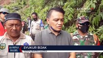 Warga Terisolasi Akibat Banjir Dan Longsor Jalan Penghubung Dua Desa Terputus