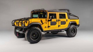 HUMMER CAR  REVIEW II WHAT MAKES THE M1-R SPECIAL