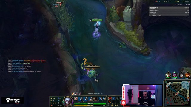 LoL: El cangrejo 'trolea' a un profesional en pleno directo esquivando como si fuera Faker