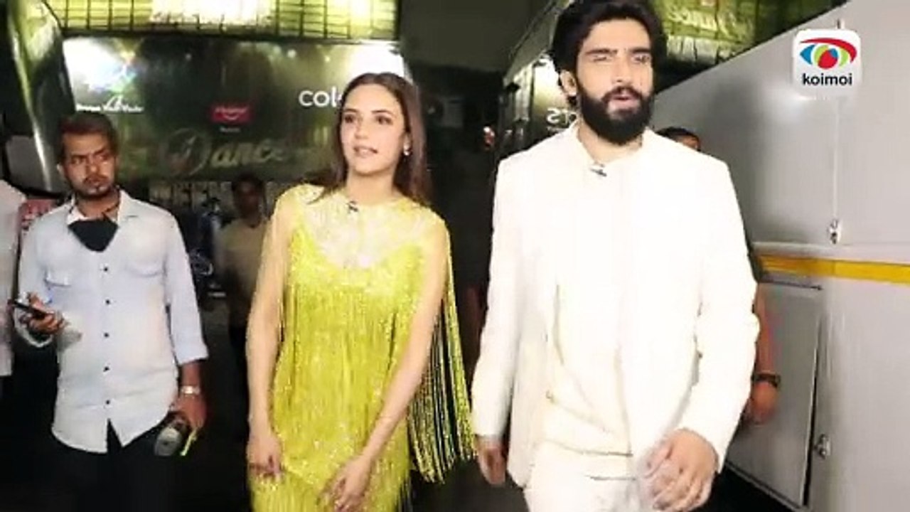 Jasmin Bhasin's Cute Reaction When Someone From Paps Asked, "Aly Goni Mera Haina?" | Amaal Mallik