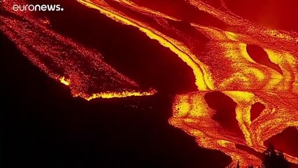 El volcán de La Palma desconcierta a los isleños por sus cambios de comportamiento