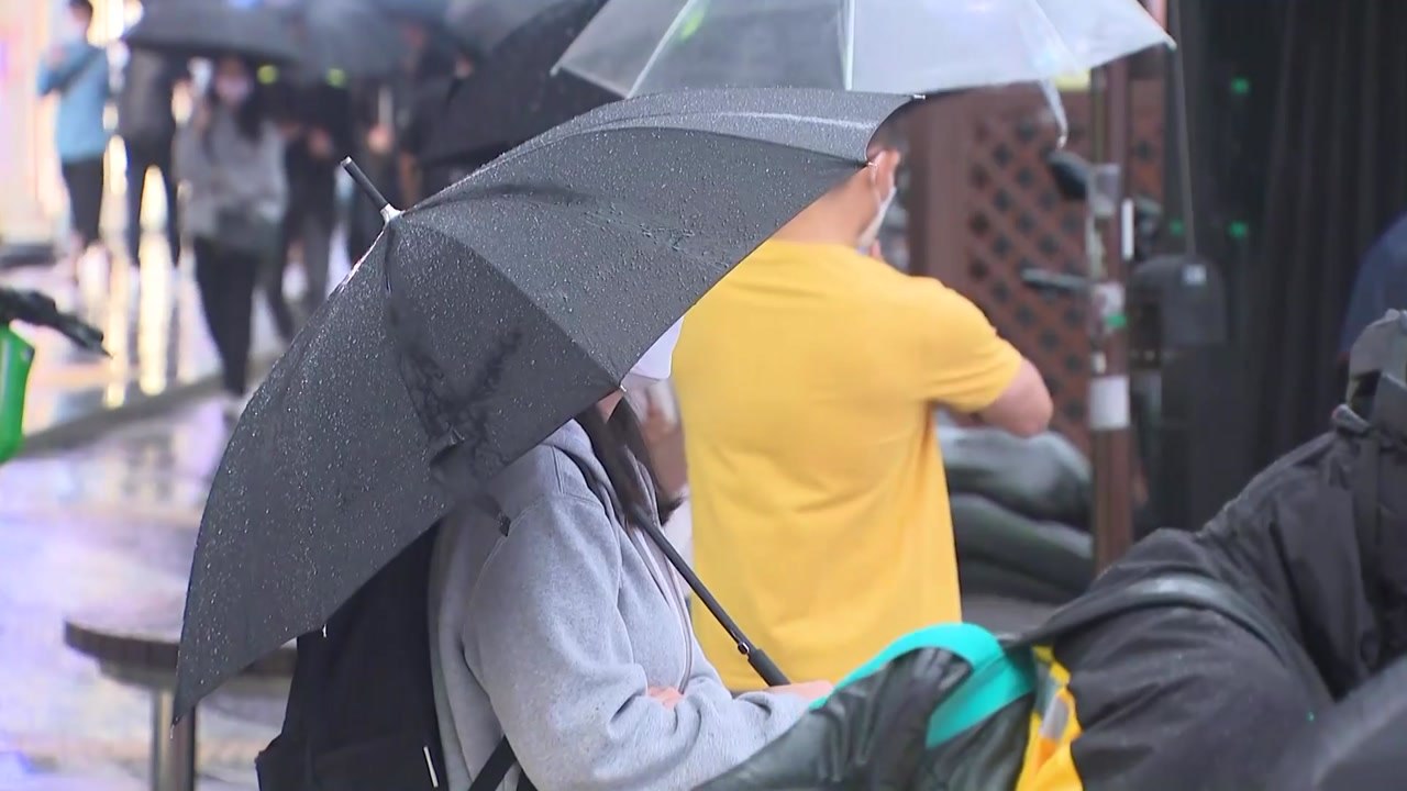 [날씨] 전국에 강한 비...중부 밤, 남부 내일 그쳐 / YTN