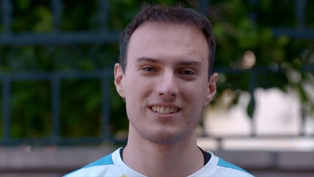 LoL : 5000 dollars d'amende pour Reginald et sa blague McDonald's