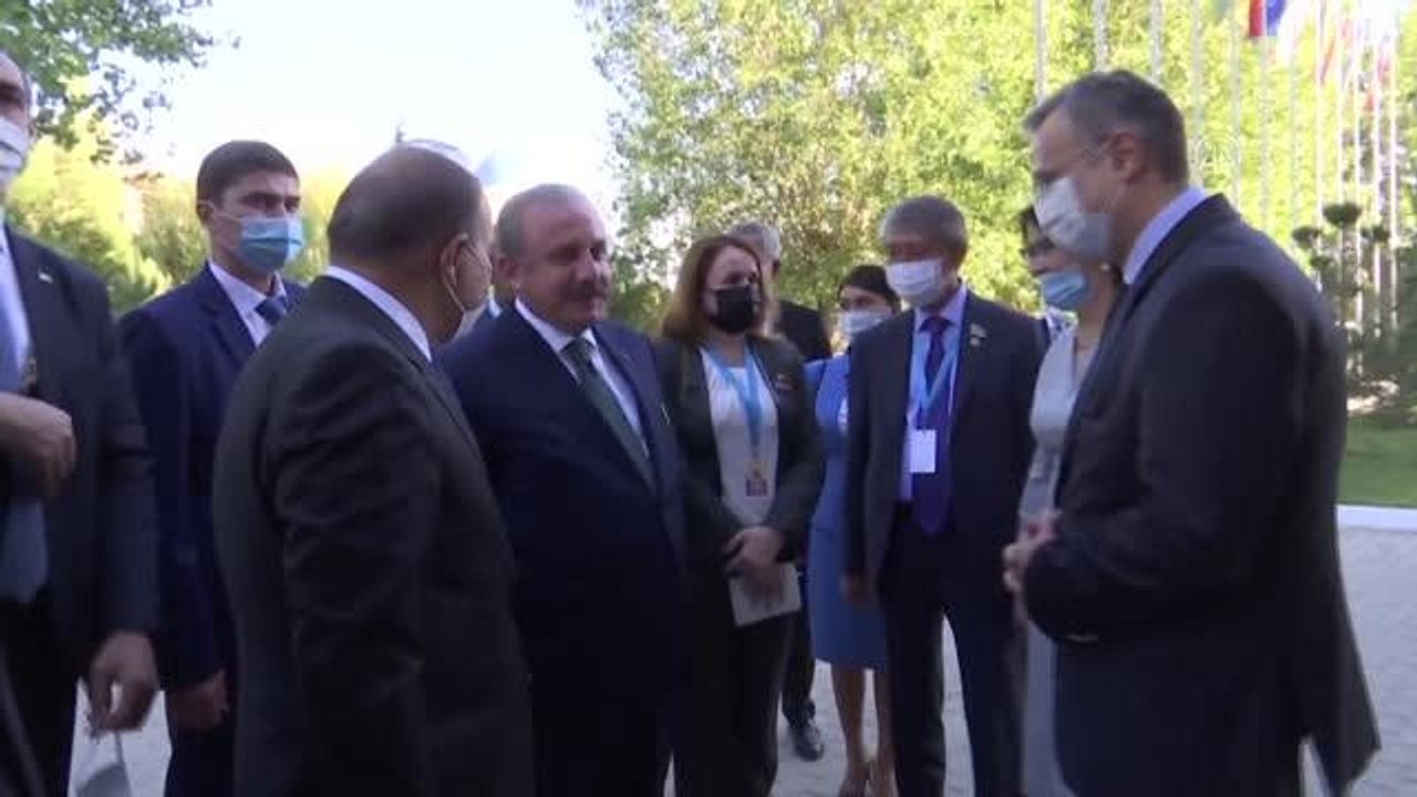 NUR SULTAN - TBMM Başkanı Şentop, Türkistan'da Ahmet Yesevi Üniversitesini ziyaret etti