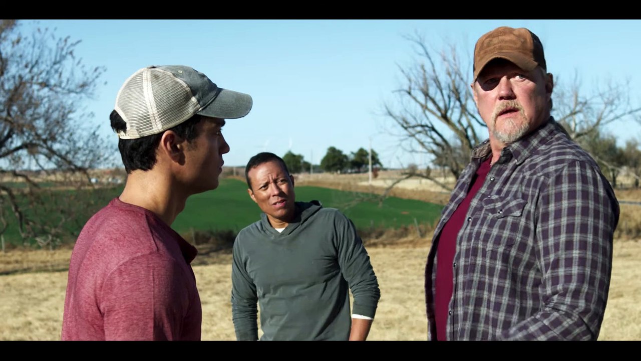 13 Minutes Trailer