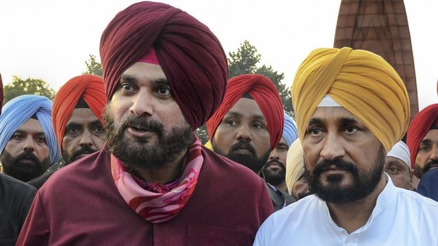 Sidhu's resignation creates trouble for Punjab government!