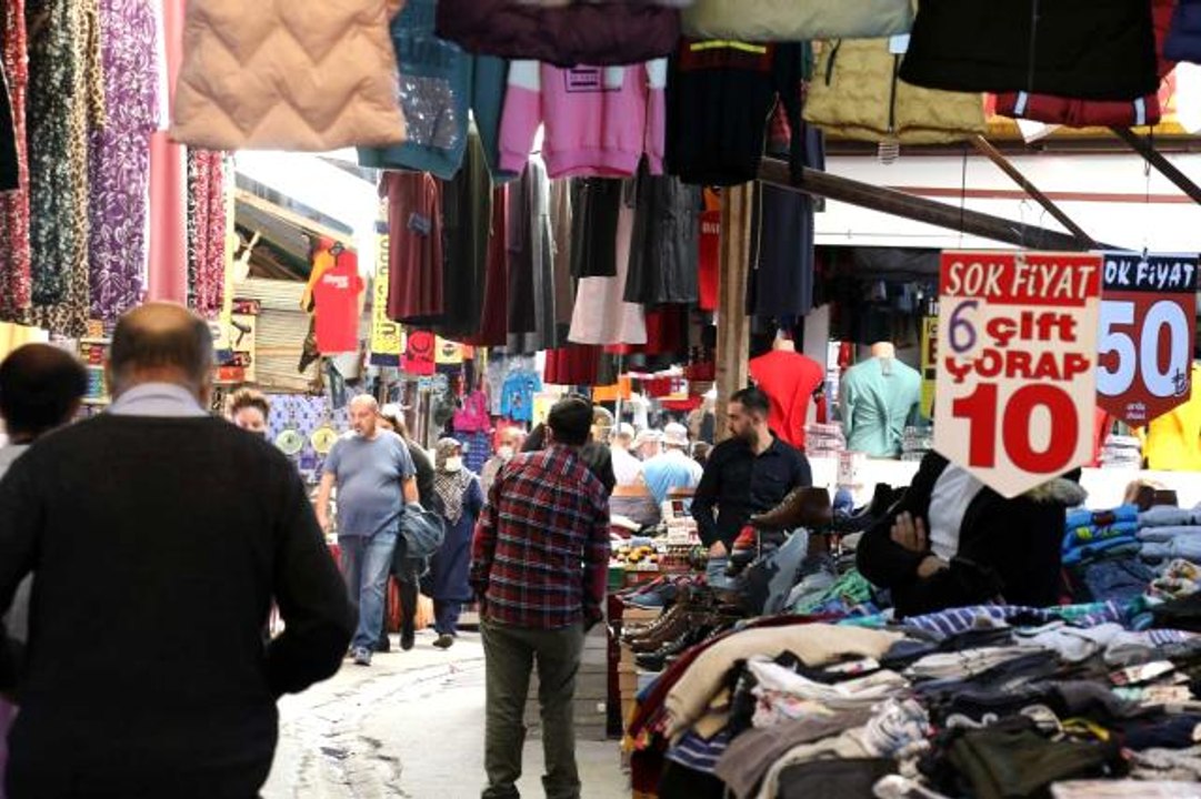 Fiyat artışının uğramadığı alışveriş sokağı
