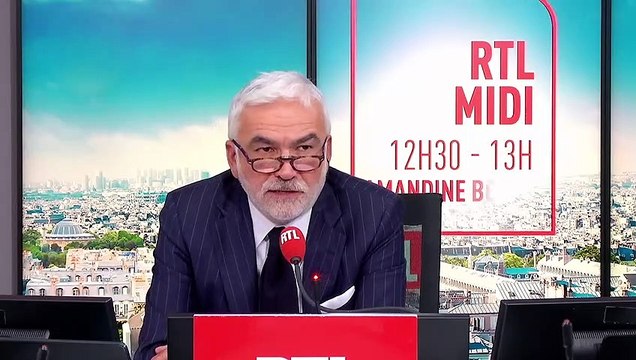 Crise des sous-marins : les Européens doivent sortir de la naïveté , dit Macron