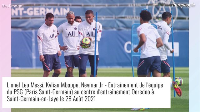 Lionel Messi affole les réseaux après son but en posant torse nu aux côtés de Neymar et Mbappé