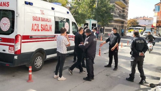 Çocukların bıçaklı kavgası kanlı bitti