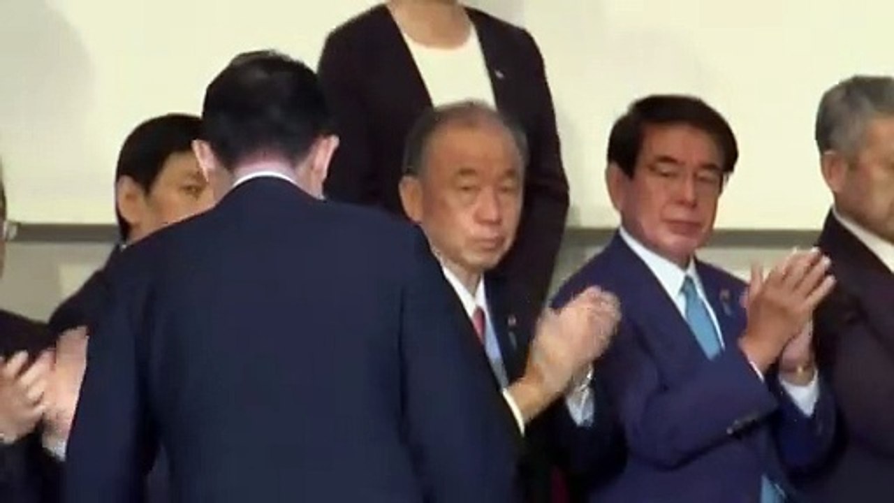Japans ex-außenminister fumio kishida wird neuer regierungschef