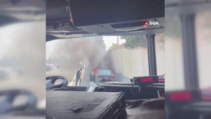 ABD polisi otoyolda yanan aracın sürücüsünü kurtardı