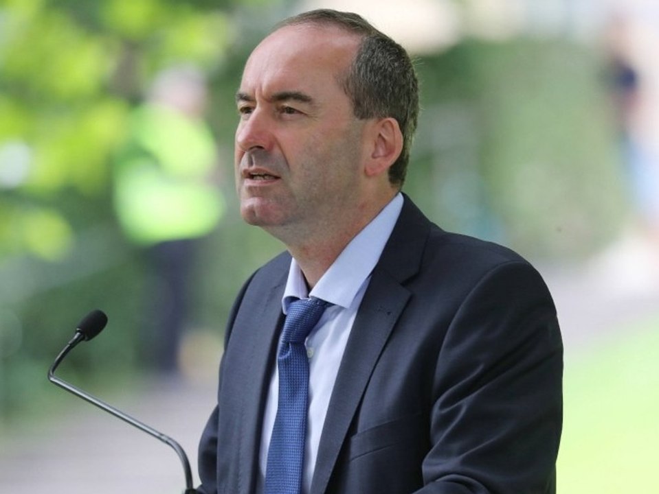 Folgen Konsequenzen? Aiwanger äußert sich zu Tweet am Wahlsonntag