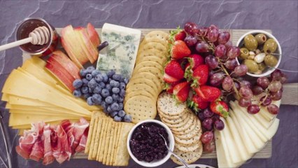 How to Build a Beautiful Vegan Cheese Board