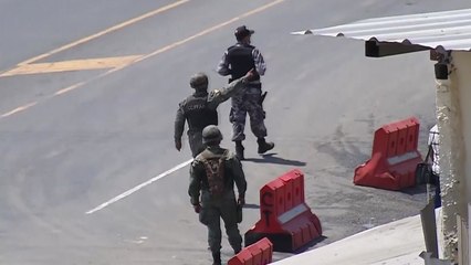 에콰도르 교도소 내 갱단 유혈 충돌로 35명 사망 / YTN