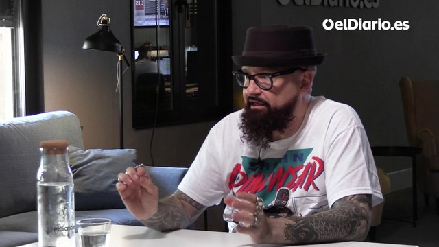 César Strawberry: Hoy en día todos tenemos esa sensación de que hablar es peligroso