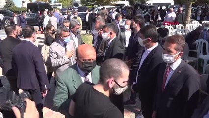 CHP'Lİ VELİ AĞBABA'NIN ANNESİ TOPRAĞA VERİLDİ