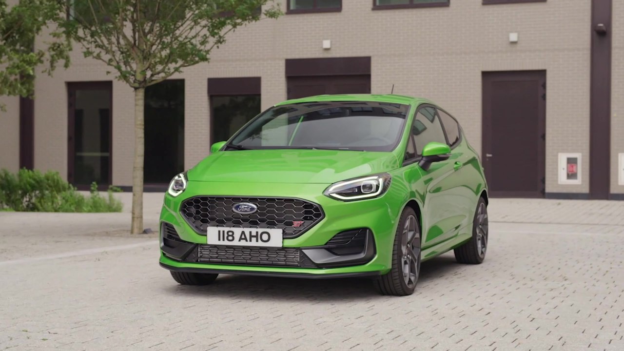 Ford Fiesta-Baureihe erstmals serienmäßig mit LED-Scheinwerfern