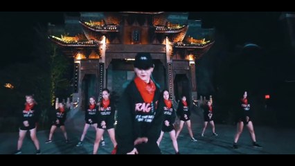 A wonderful performance by China's top women's hip-hop troupe.