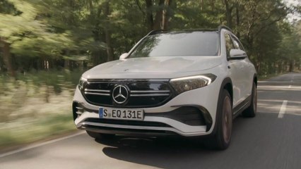 The new Mercedes-Benz EQB EDITION 1 Driving Video