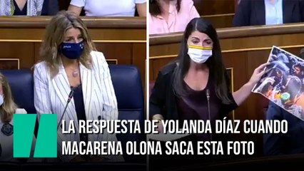 La respuesta de Yolanda Díaz cuando Macarena Olona muestra esta foto