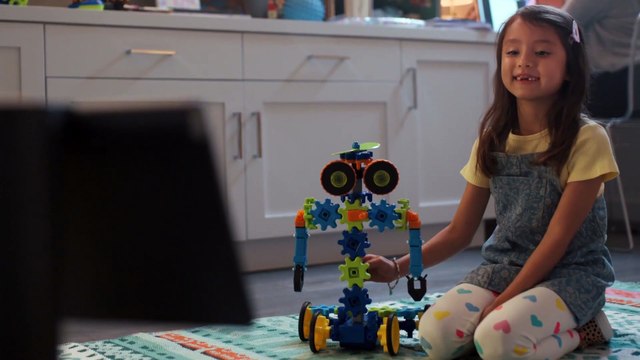 Mais qu'est-ce donc Astro, le robot qu'Amazon souhaite commercialiser d'ici à la fin de l'année au tarif de ... 1250 euros ?