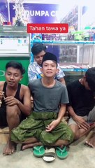 Tahan Tawa Kalau Kuat 