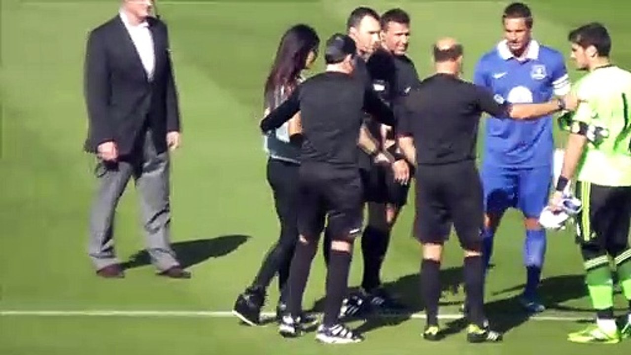 Priyanka Chopra & Cristiano Ronaldo || Dodger Stadium Los Angeles || Real Madrid vs Everton