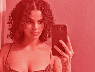 رهف القنون تمارس السحاق في السيارة مع حبيبته