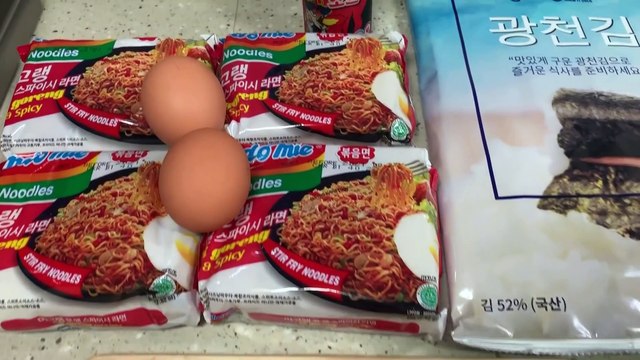 ASMR Indonesian Fried Noodle - Mie Goreng Mukbang