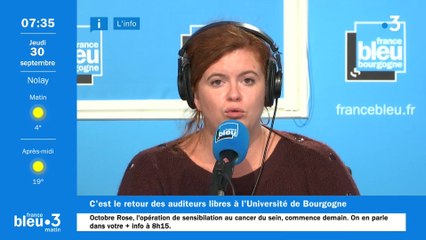 Yves Jamait joue quatre titre inédits dans les studios de France Bleu Bourgogne
