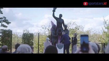 West Ham United Resmikan Patung Ketiga Legenda Ini di London Stadium
