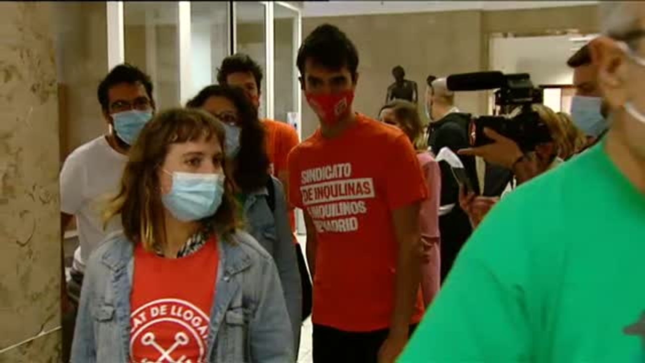 Presentan una ley de Vivienda alternativa en el Congreso con el apoyo de Podemos