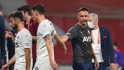 Download Video: Mesut Özil sakat mı, yoksa arka planda kriz mi var? Maça saatler kala yaptığı paylaşım kafaları karıştırdı