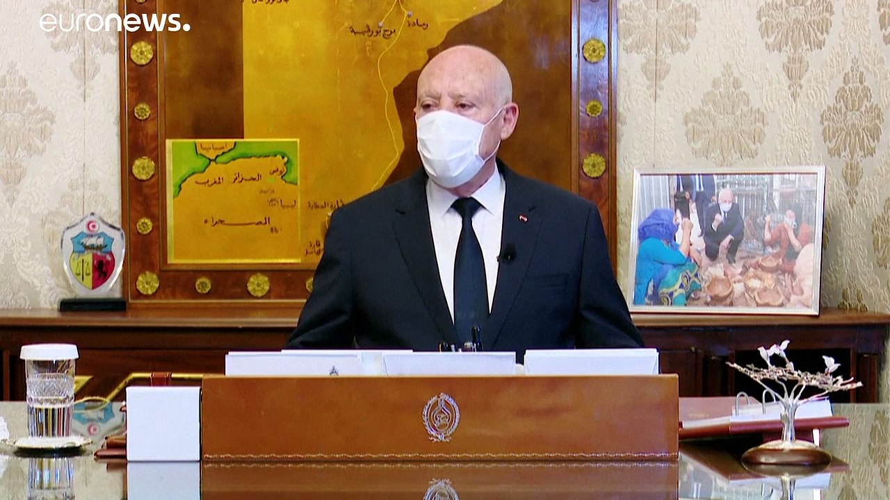 Tunesien: Erste Ministerpräsidentin der arabischen Welt ernannt