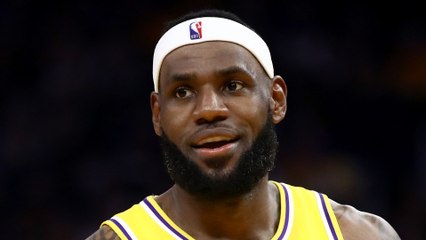 LeBron James dice que recibió la vacuna contra COVID-19 a pesar del escepticismo