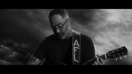 Aaron Lewis - Am I The Only One