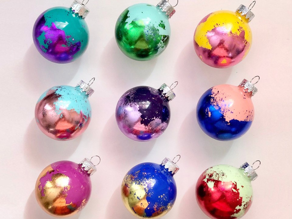 Etsy Predicts These Will Be the Hottest Holiday Decor Trends of 2021