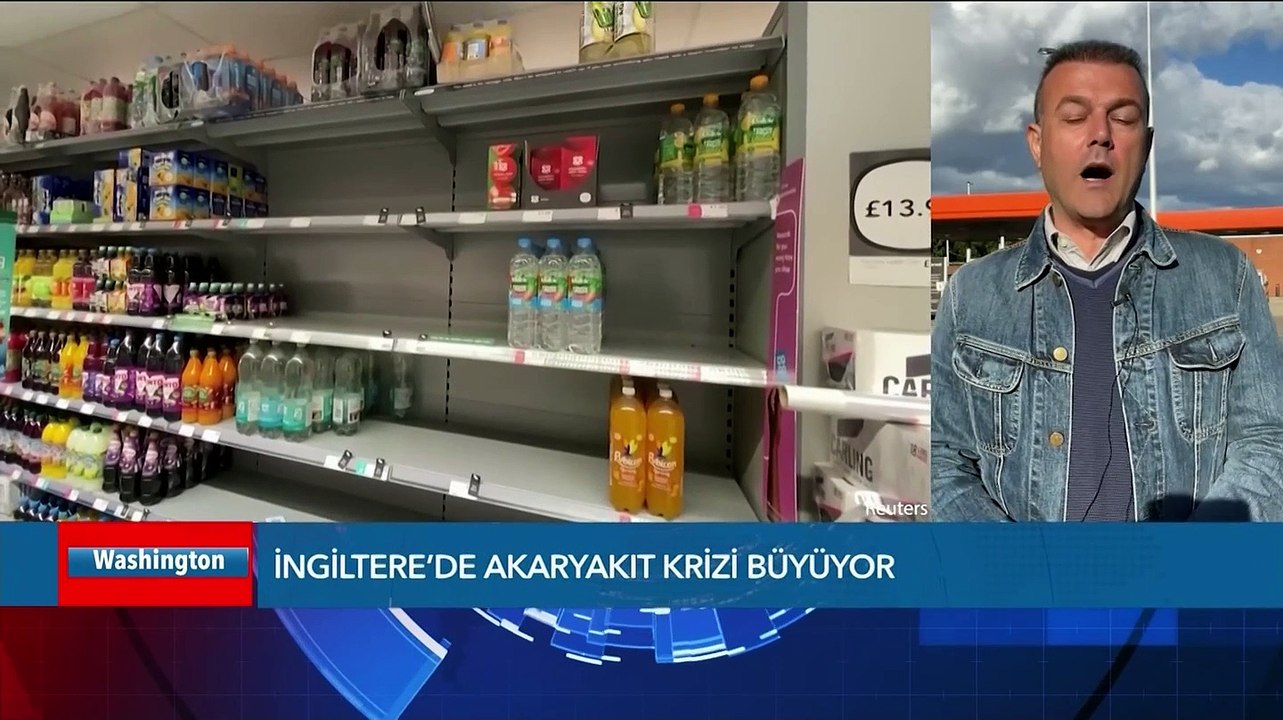 İngiltere'de Benzin İstasyonlarında Uzun Kuyruklar