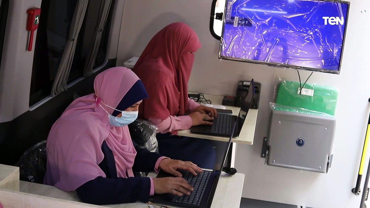كاميرا TeN في جولة داخل السيارة المتنقلة لتقديم الخدمات الحكومية للمواطنين بالمنوفية