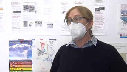 Se derrumba parte del cono del volcán