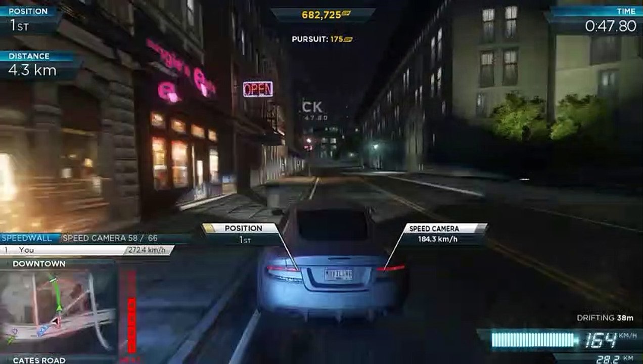 Need for Speed Most Wanted 2012  Aston Martin vs Ford Mustang