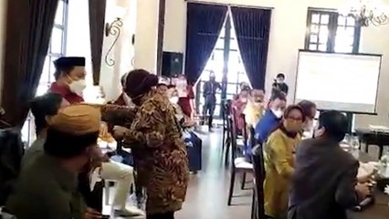Mensos Risma Lagi-lagi Marahi Anak Buahnya